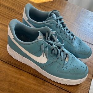 Nike Men's Air Force 1